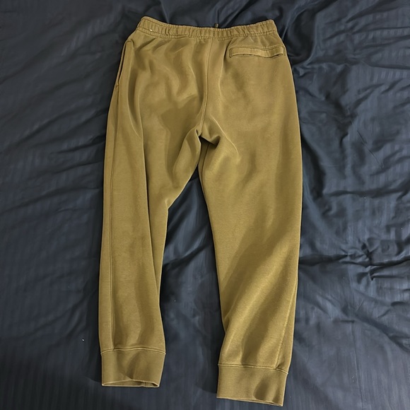 Nike sweatpants - Picture 2 of 5